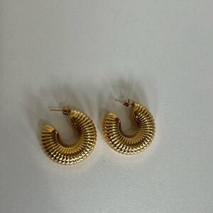 NWT Gold Tone Moon Shaped Hoop Earrings 5/$25